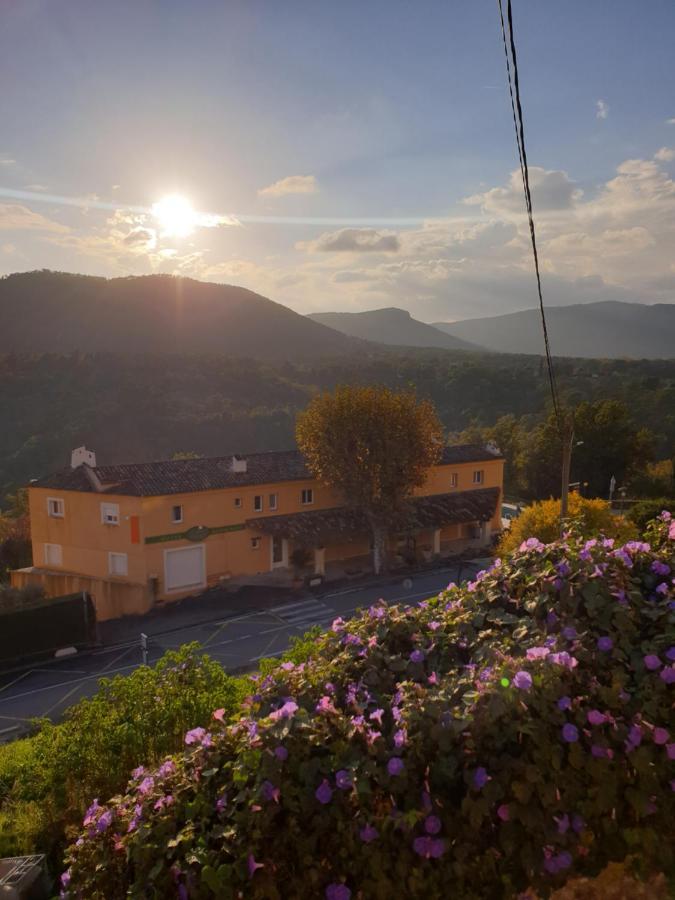 Au Relais Provencal Hotel บันโญลส์-ล็อง-โฟเรต์ ภายนอก รูปภาพ