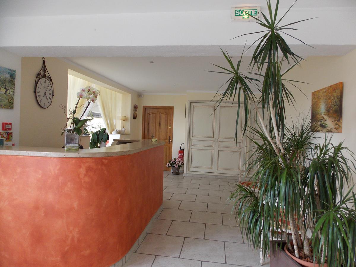Au Relais Provencal Hotel บันโญลส์-ล็อง-โฟเรต์ ภายนอก รูปภาพ