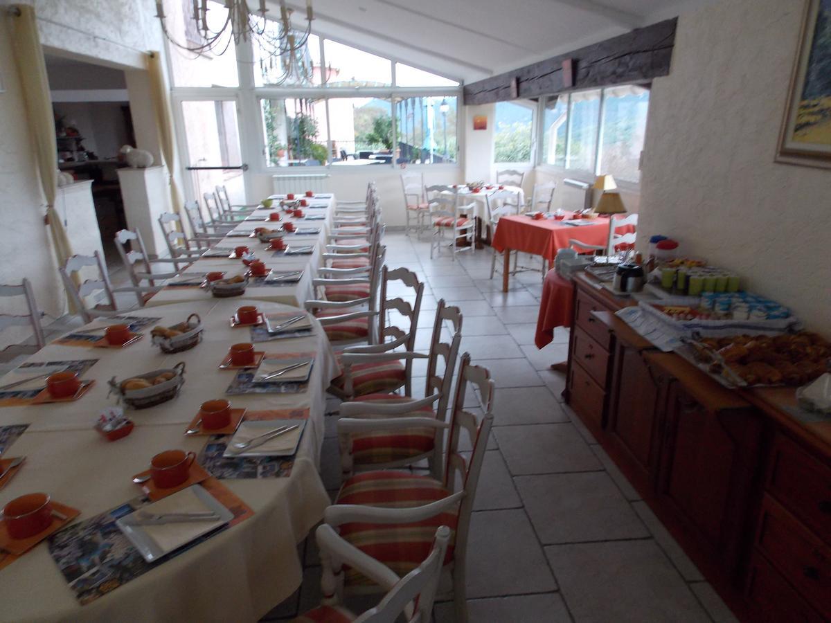 Au Relais Provencal Hotel บันโญลส์-ล็อง-โฟเรต์ ภายนอก รูปภาพ